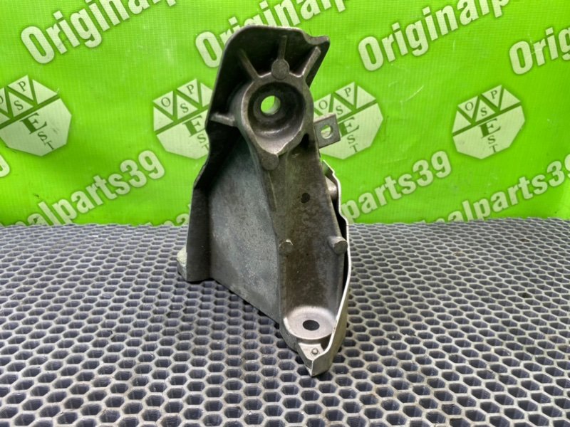 Кронштейн опоры двигателя, 1300 рублей, Калининград