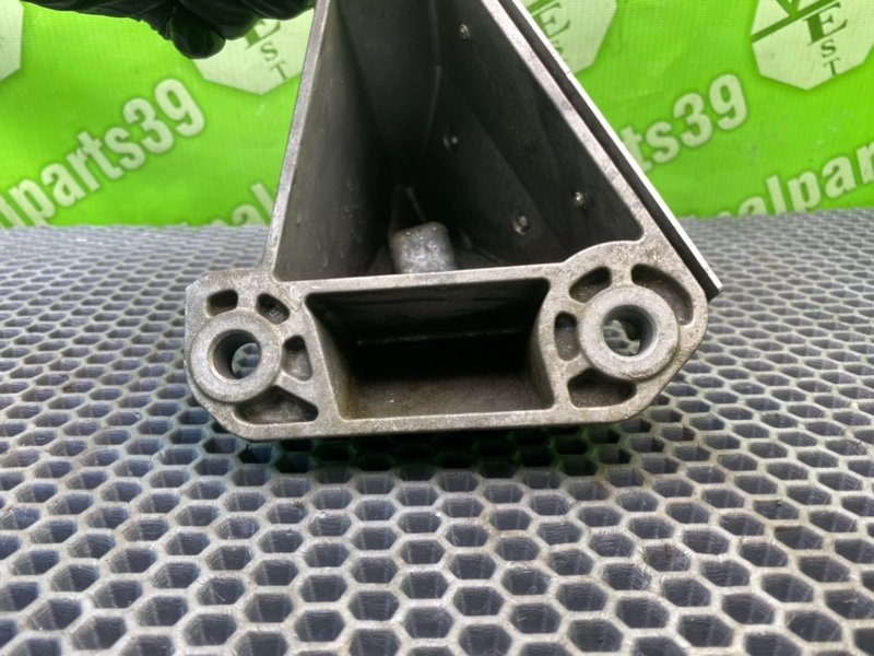 Кронштейн опоры двигателя, 1300 рублей, Калининград