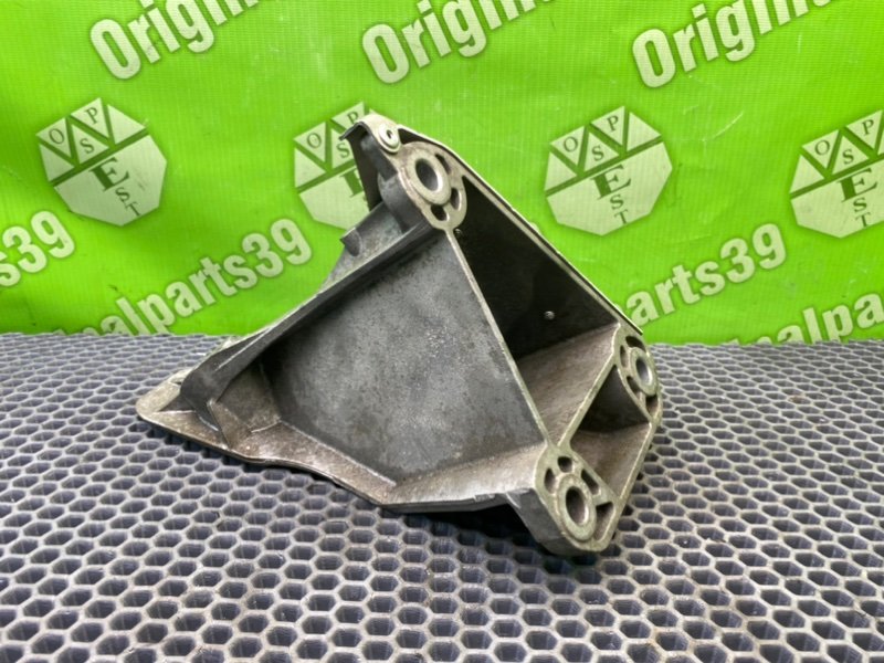 Кронштейн опоры двигателя, 1300 рублей, Калининград