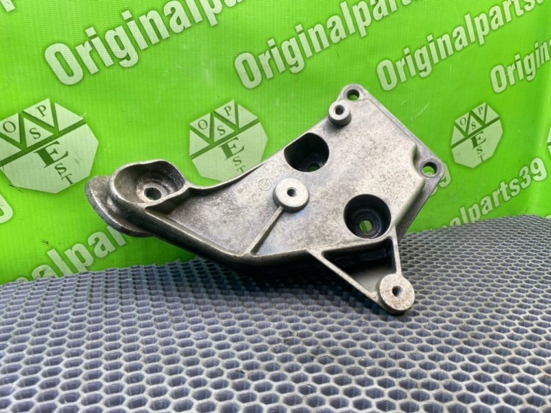 Кронштейн опоры двигателя, 1300 рублей, Калининград