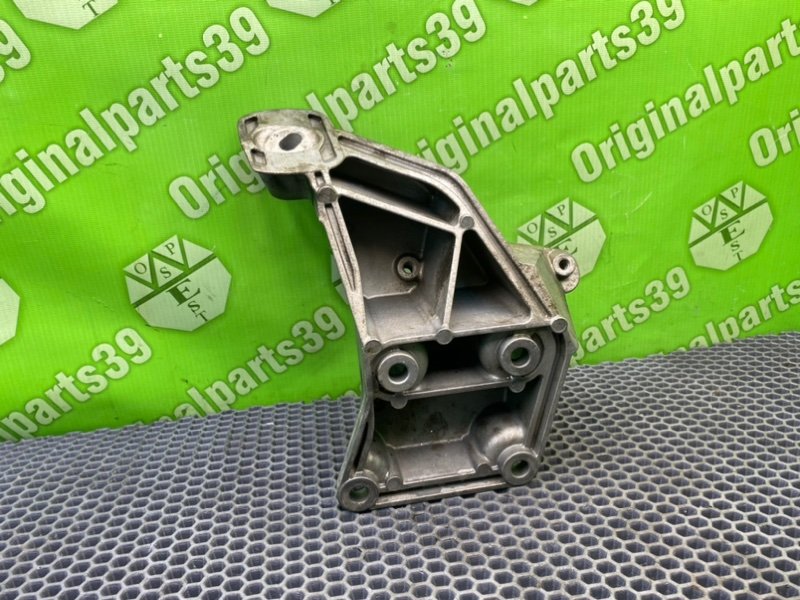 Кронштейн опоры двигателя, 1300 рублей, Калининград