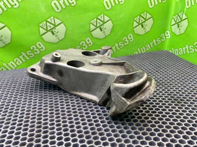 Кронштейн опоры двигателя, 1300 рублей, Калининград