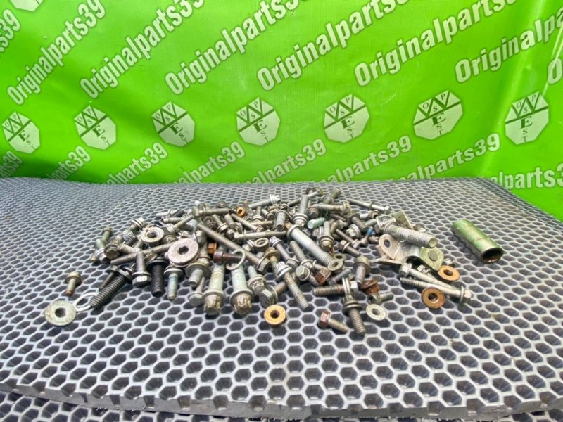 Болты, 1400 рублей, Калининград