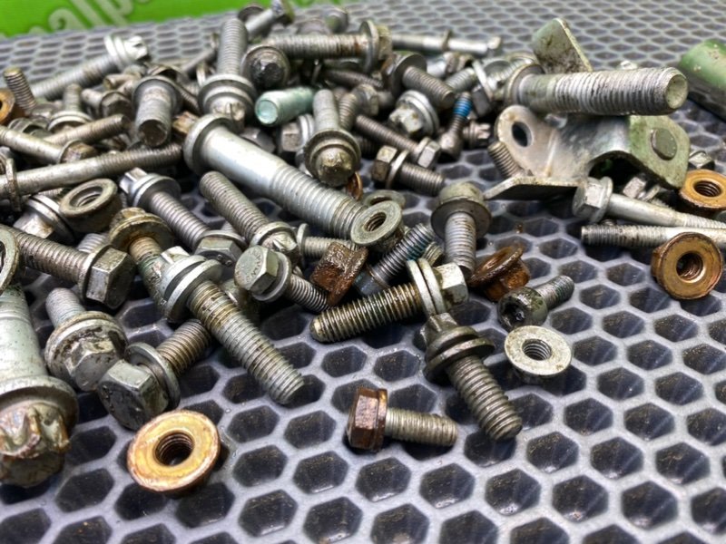 Болты, 1400 рублей, Калининград