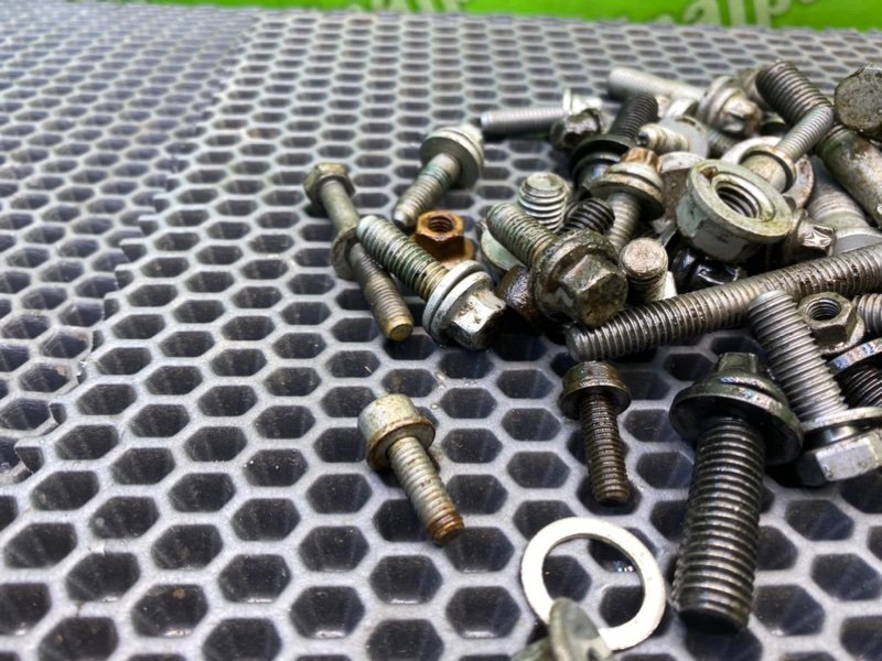 Болты, 1400 рублей, Калининград