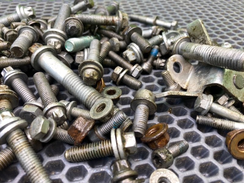 Болты, 1400 рублей, Калининград