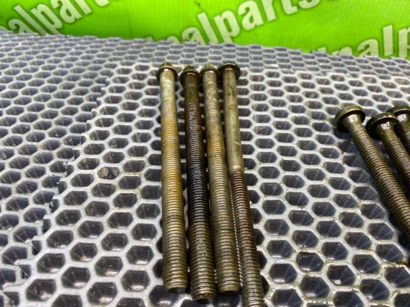 Болты двигателя, 1400 рублей, Калининград