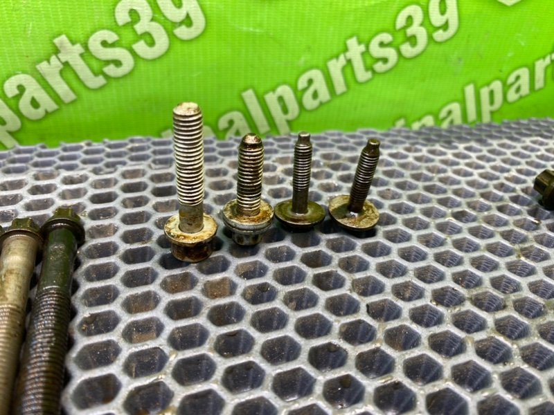 Болты двигателя, 1400 рублей, Калининград