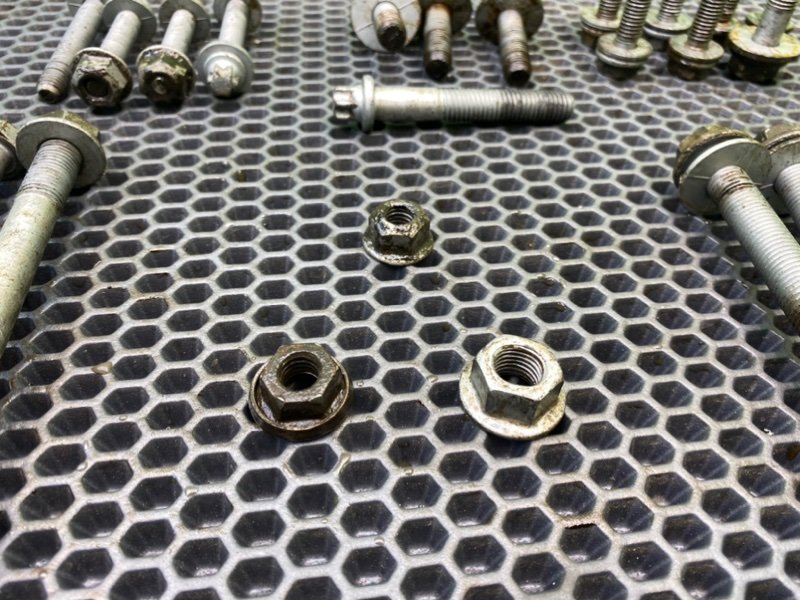 Болты подрамника, 1500 рублей, Калининград