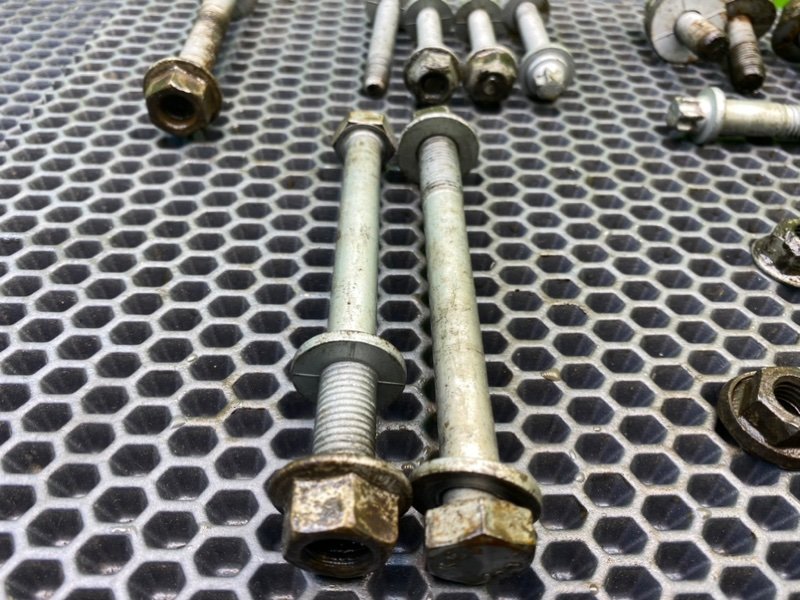 Болты подрамника, 1500 рублей, Калининград