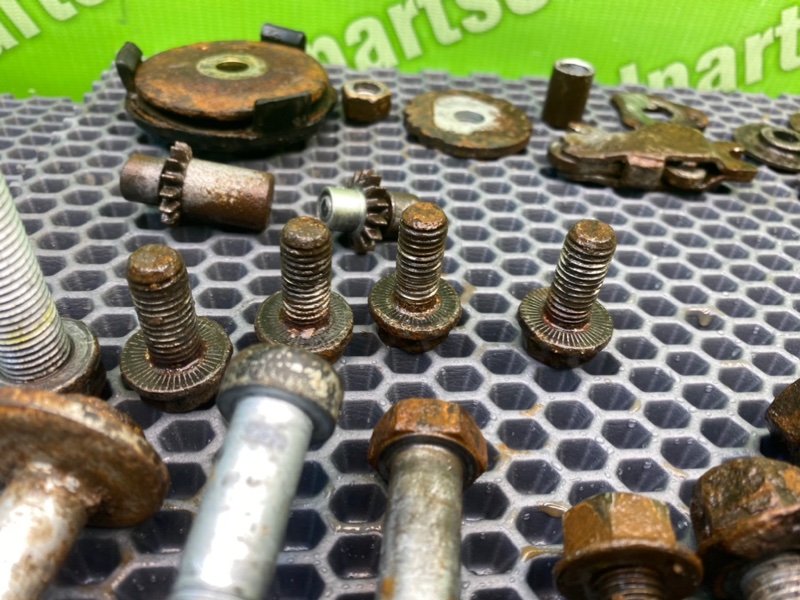 Болты подрамника, 1700 рублей, Калининград