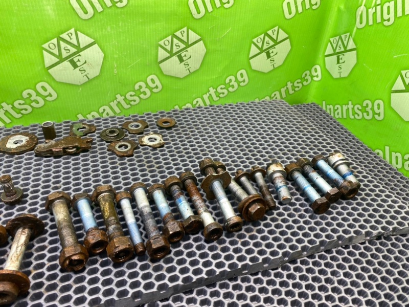 Болты подрамника, 1700 рублей, Калининград