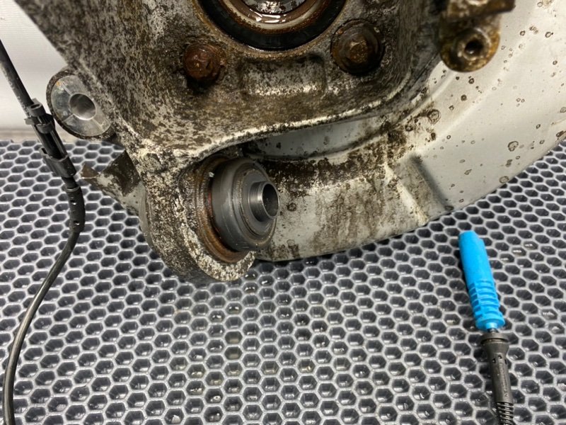 Поворотный кулак, 3400 рублей, Калининград