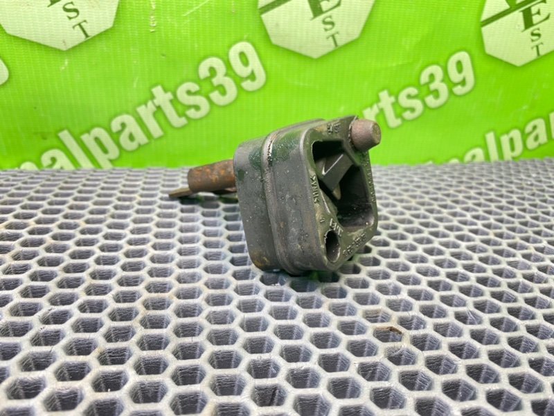 Кронштейн, 900 рублей, Калининград