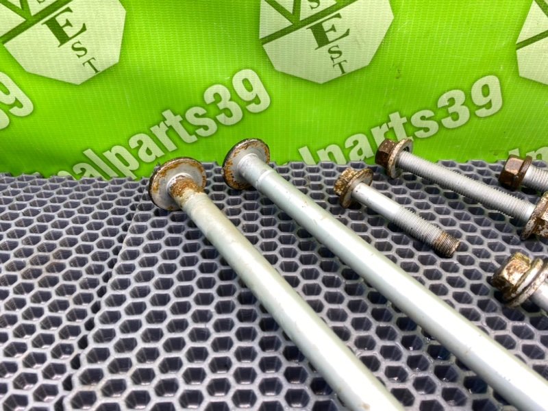 Болты подрамника, 1900 рублей, Калининград