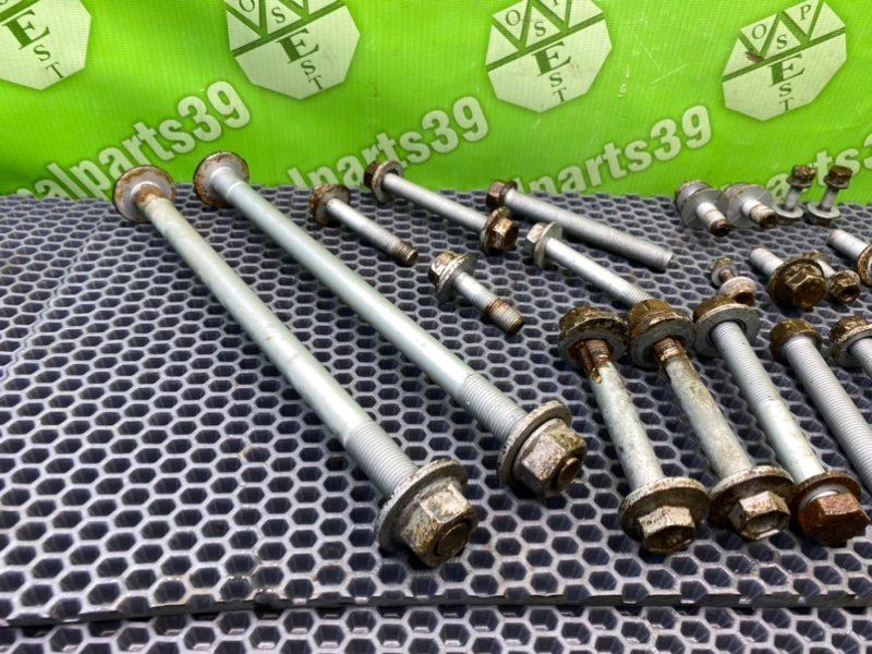 Болты подрамника, 1900 рублей, Калининград