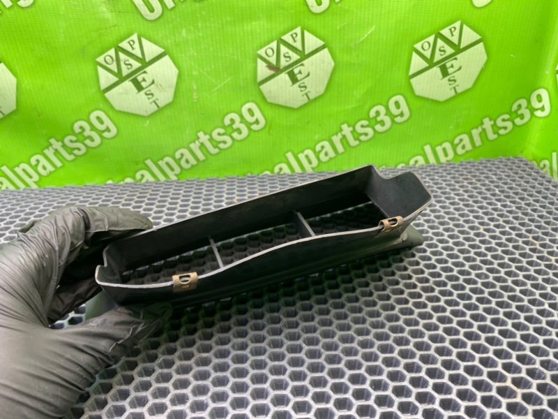 Воздухозаборник, 1000 рублей, Калининград