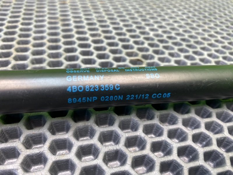 Амортизатор капота, 900 рублей, Калининград