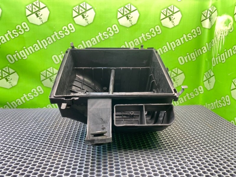 Корпус воздушного фильтра, 1000 рублей, Калининград