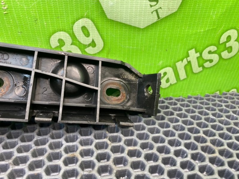 Кронштейн бампера, 1000 рублей, Калининград