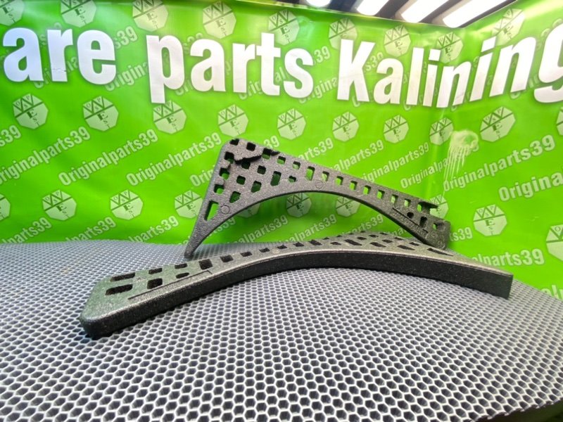 Обшивка багажника, 1000 рублей, Калининград