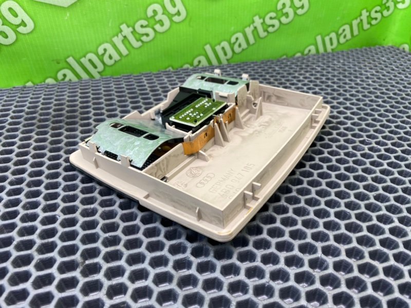 Плафон подсветки салона, 1000 рублей, Калининград