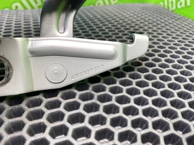 Петли багажника, 1000 рублей, Калининград