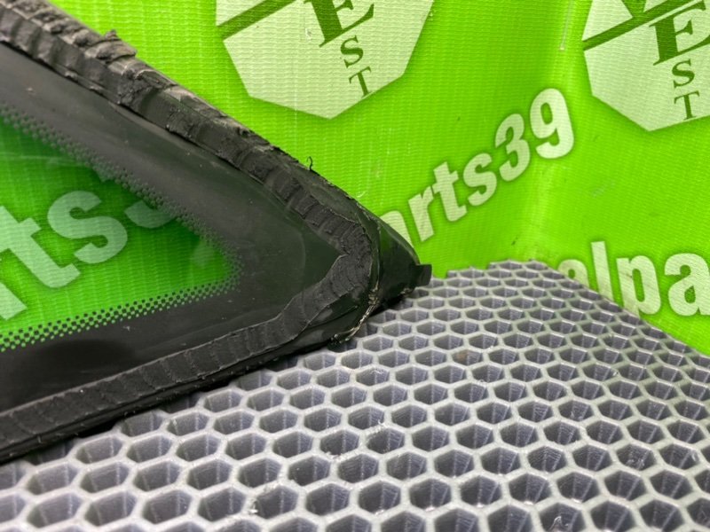 Форточка кузова, 1000 рублей, Калининград