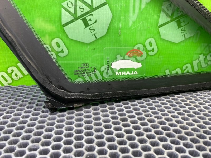 Форточка кузова, 1000 рублей, Калининград