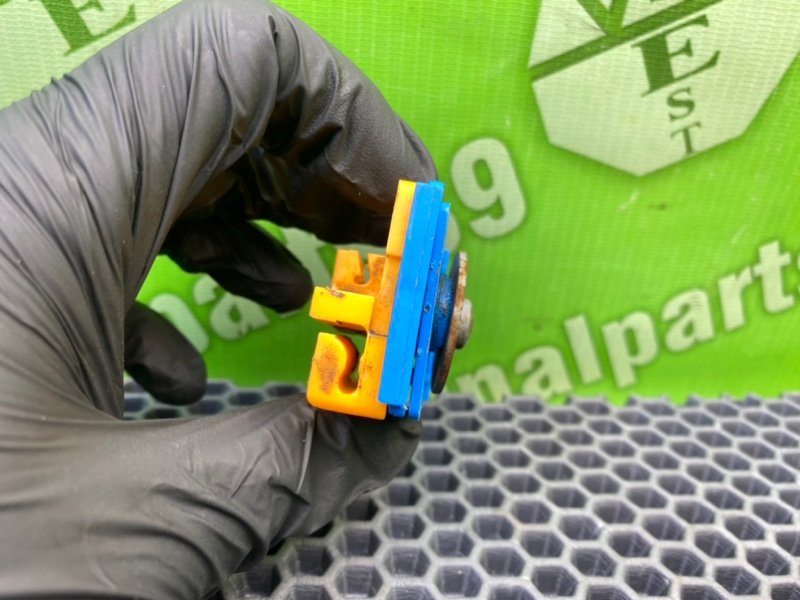 Направляющие, 1000 рублей, Калининград