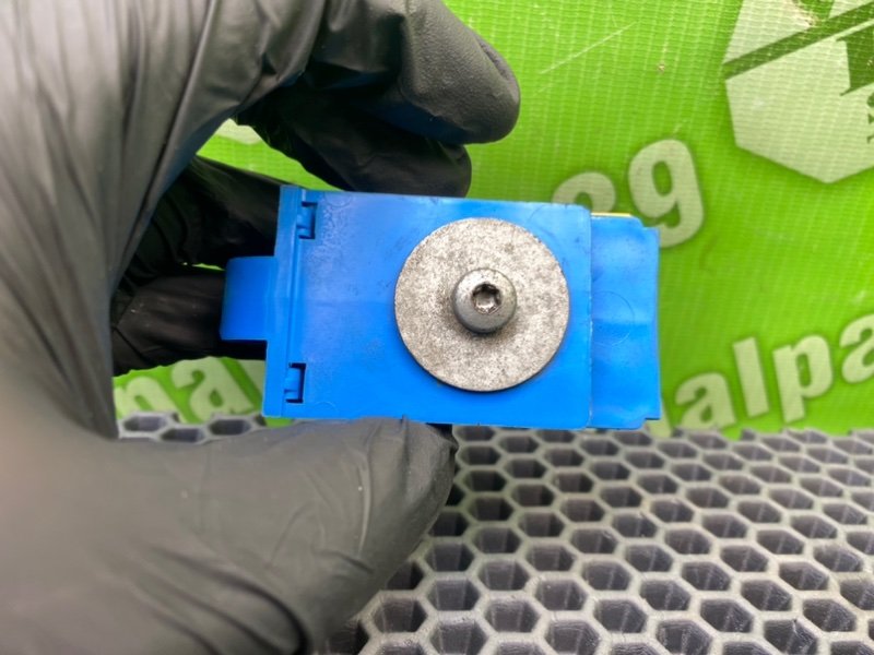 Направляющие, 1000 рублей, Калининград