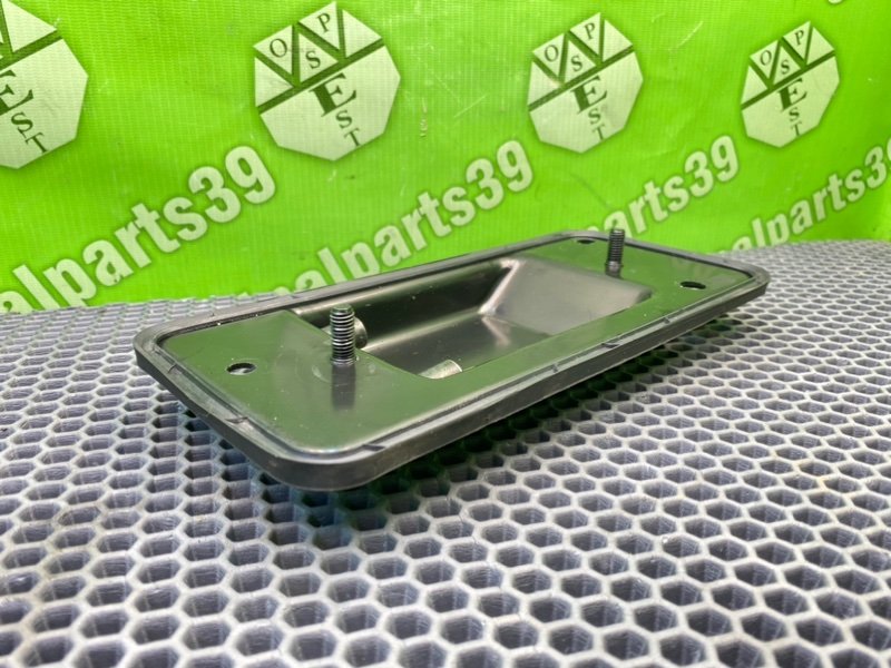 Кронштейн, 600 рублей, Калининград