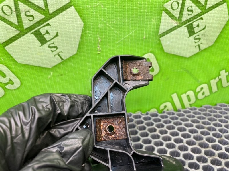 Кронштейн бампера, 900 рублей, Калининград