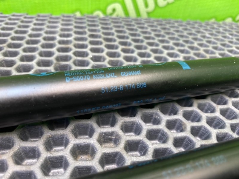 Амортизатор капота, 800 рублей, Калининград