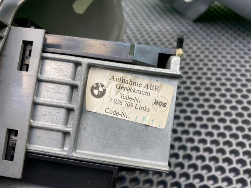 Кронштейны, 1000 рублей, Калининград