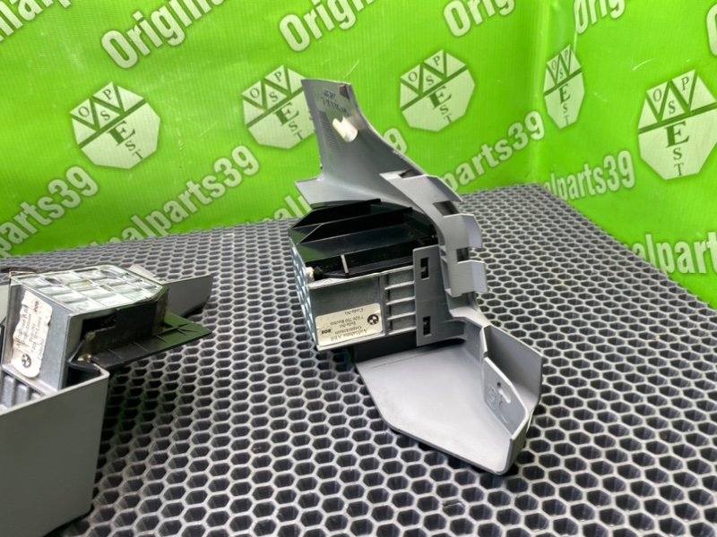 Кронштейны, 1000 рублей, Калининград