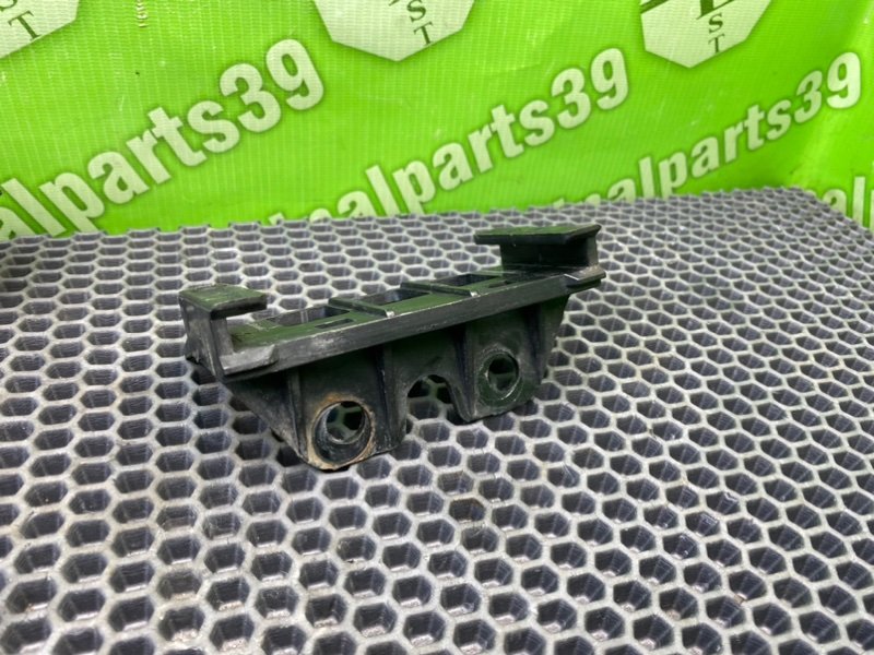 Кронштейн бампера, 1600 рублей, Калининград