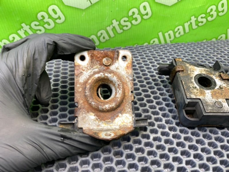 Замки капота, 2000 рублей, Калининград