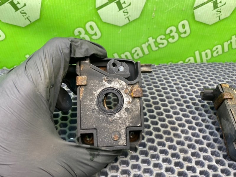 Замки капота, 2000 рублей, Калининград