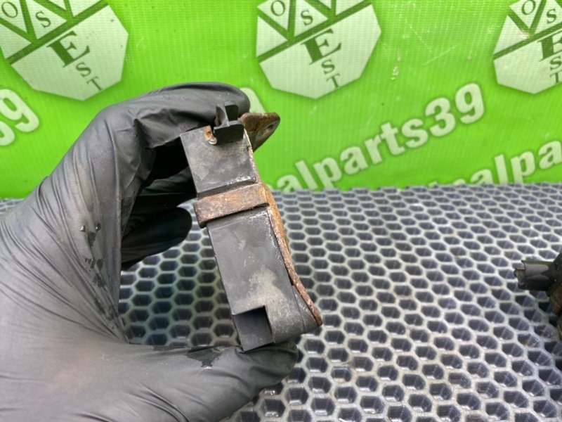 Замки капота, 2000 рублей, Калининград