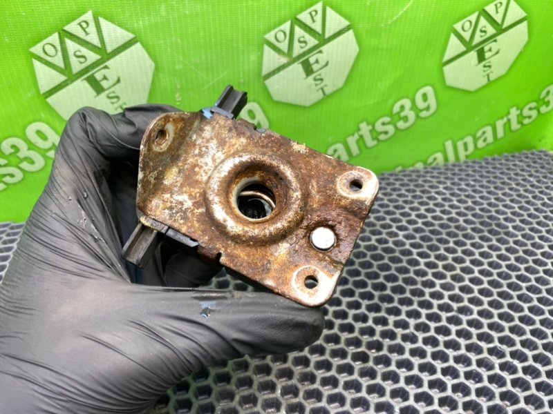 Замки капота, 2000 рублей, Калининград