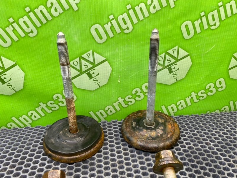 Болты подрамника, 1700 рублей, Калининград