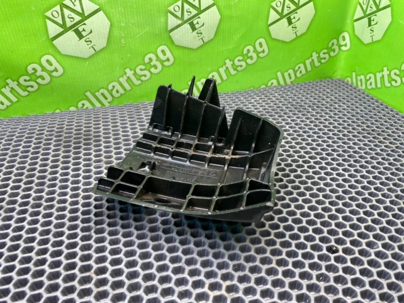 Кронштейн бампера, 700 рублей, Калининград