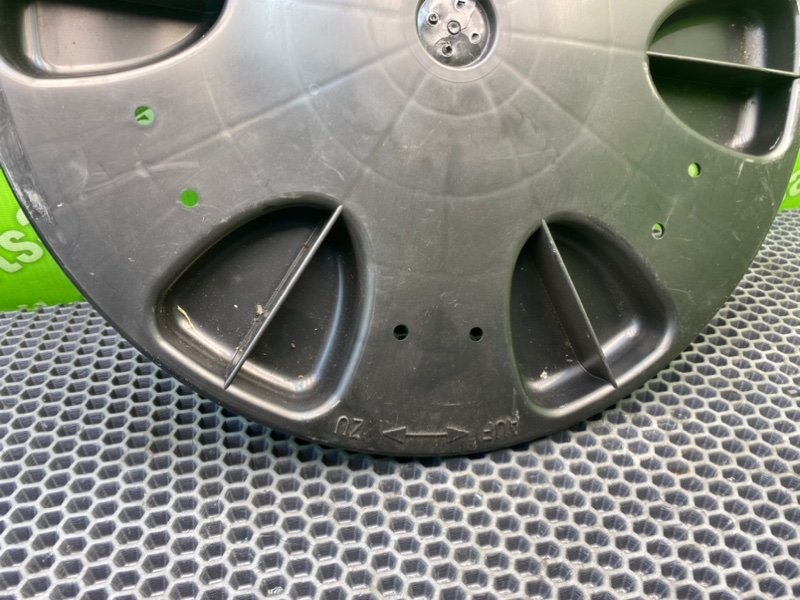 Крепление запаски, 1000 рублей, Калининград