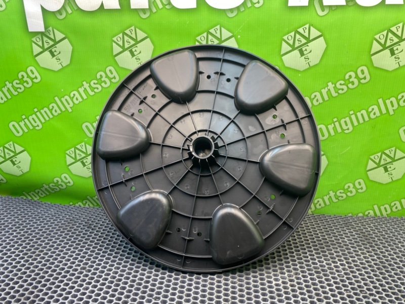 Крепление запаски, 1000 рублей, Калининград