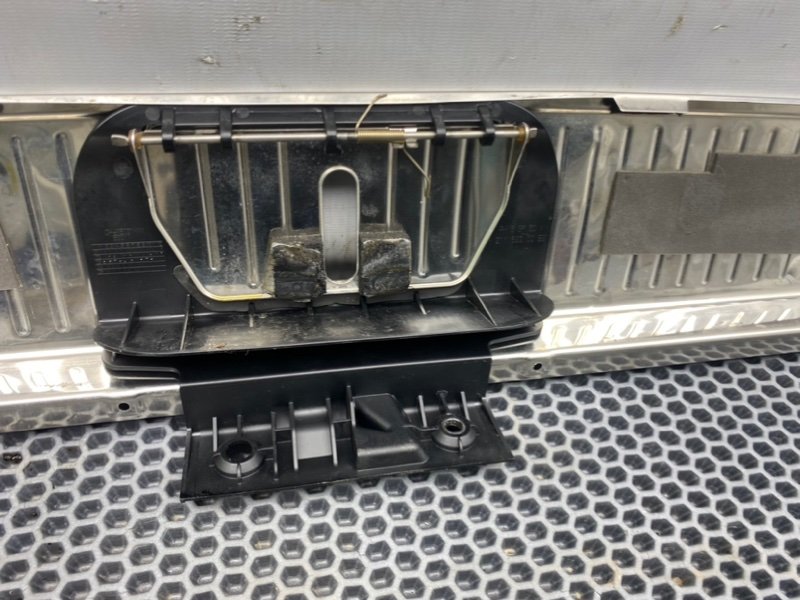 Накладка замка багажника, 1900 рублей, Калининград