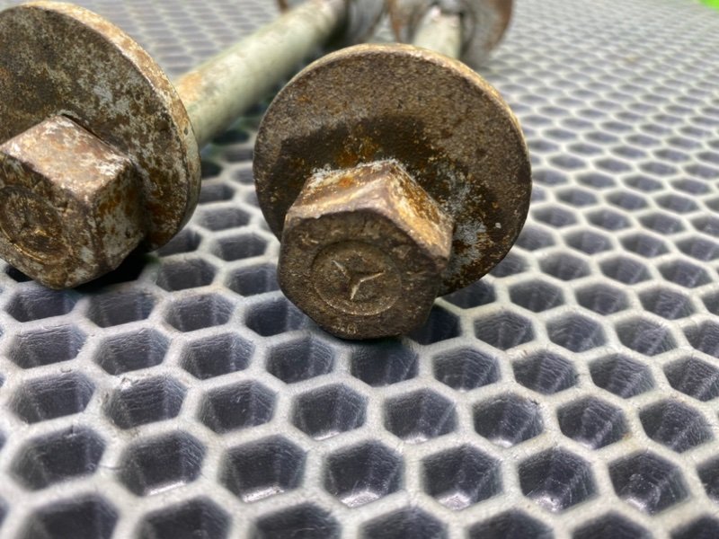 Развальные болты, 1200 рублей, Калининград