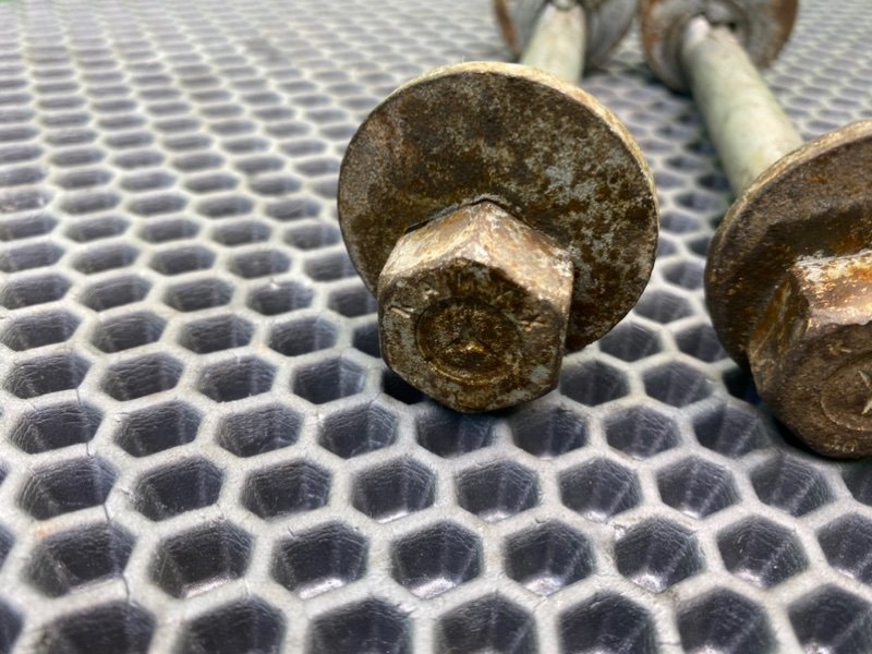 Развальные болты, 1200 рублей, Калининград