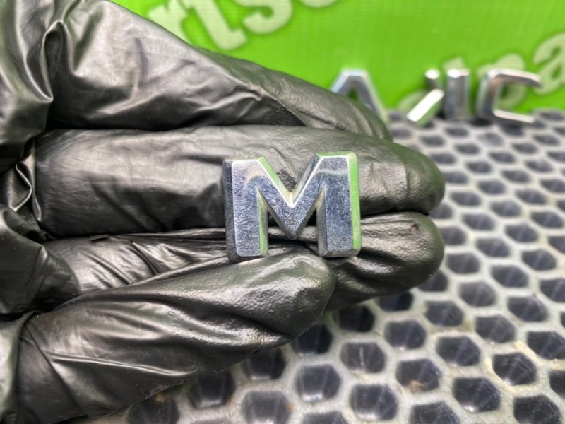 Шильдик, 2000 рублей, Калининград