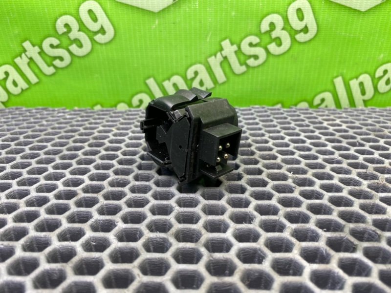 Кнопка кикдауна, 1000 рублей, Калининград